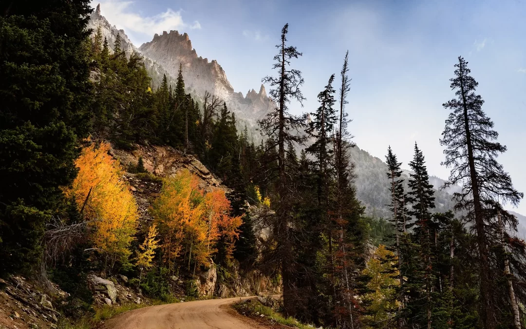 The Top 3 Reasons You Should Visit Estes Park During the Fall